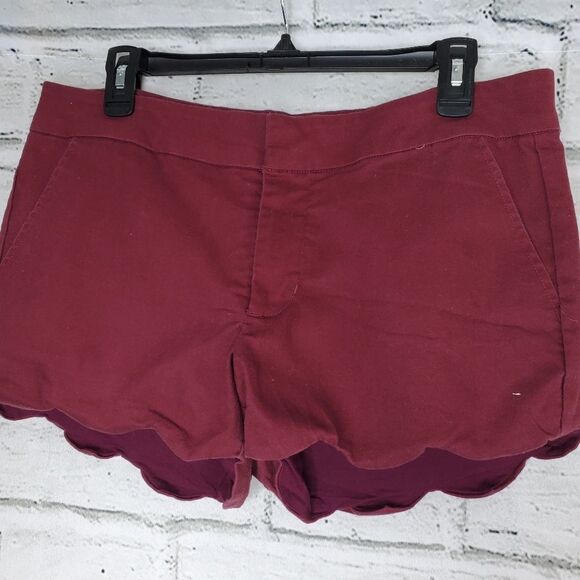Harper maroon scalloped shorts size large Stretchy - Picture 1 of 10